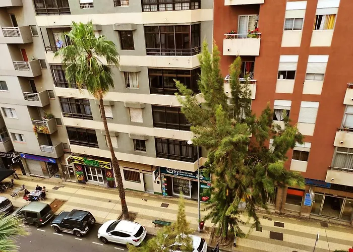Carrillo 4 Atico Apartment